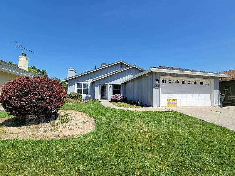 8715 Rooster Way