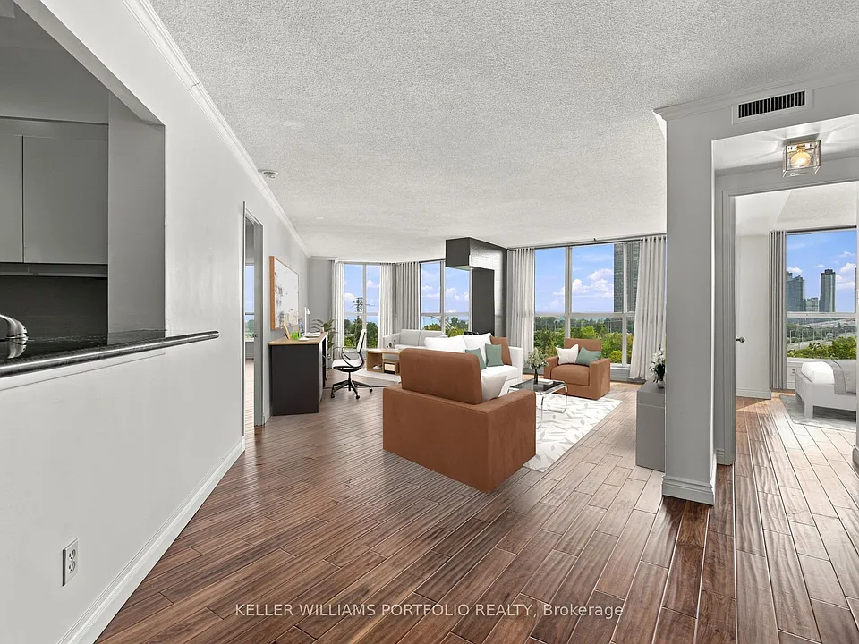 22 Southport St #940