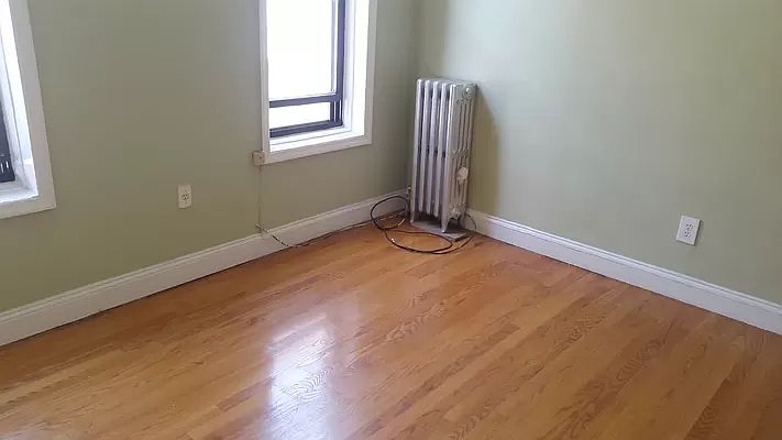 2nd image of 3321 12th Ave #2A