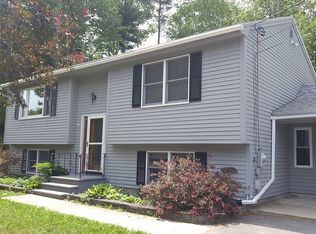 7 Merganser Ln, Topsham, ME 04086