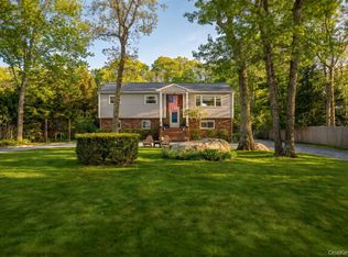 50 Runnymeade Dr, East Hampton, NY 11937