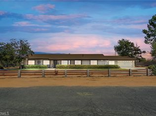 13609 Jicarilla Rd, Apple Valley, CA 92308