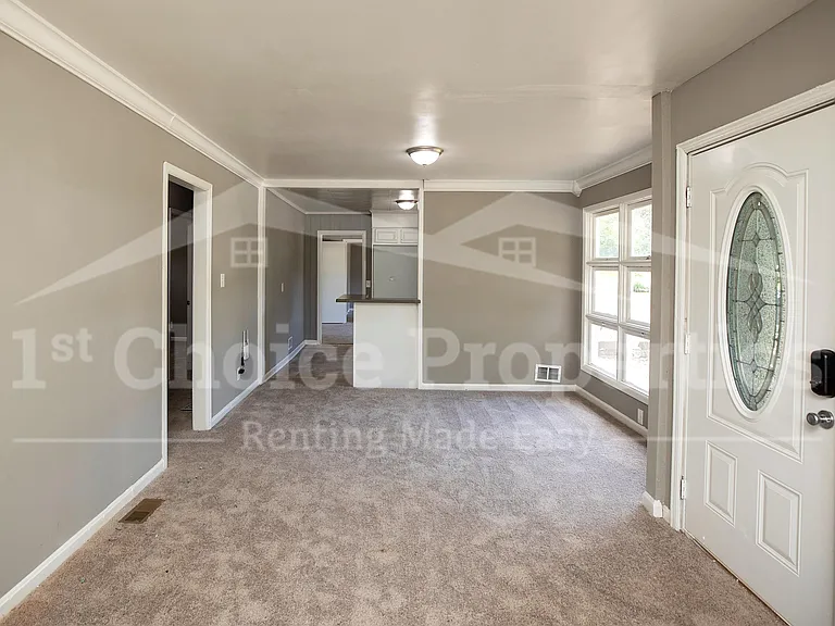 656 Kenwood Dr — Photo 6