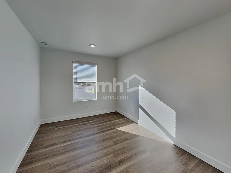 10067 Atchinson Ct — Photo 18