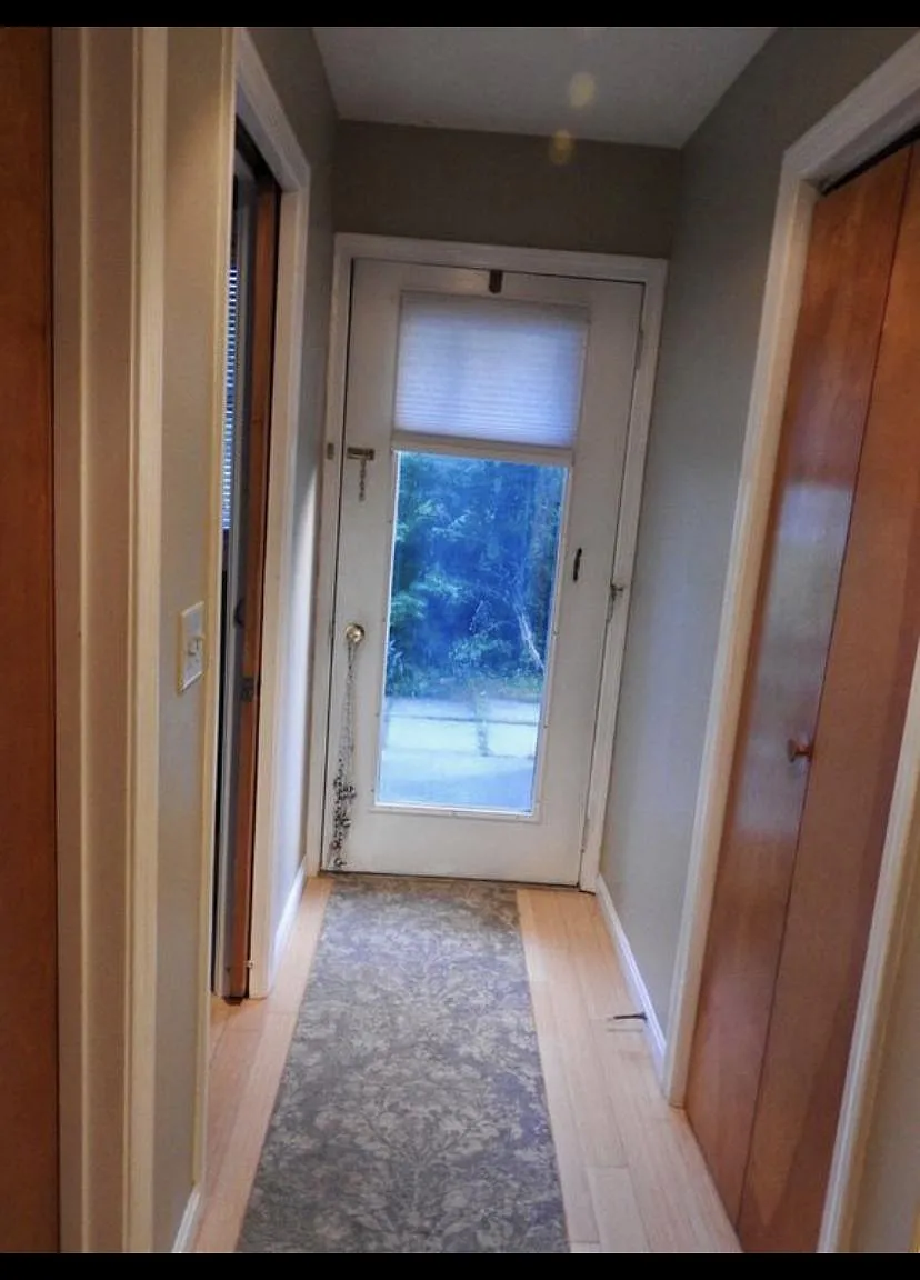 34 Marsten Ln — Photo 3