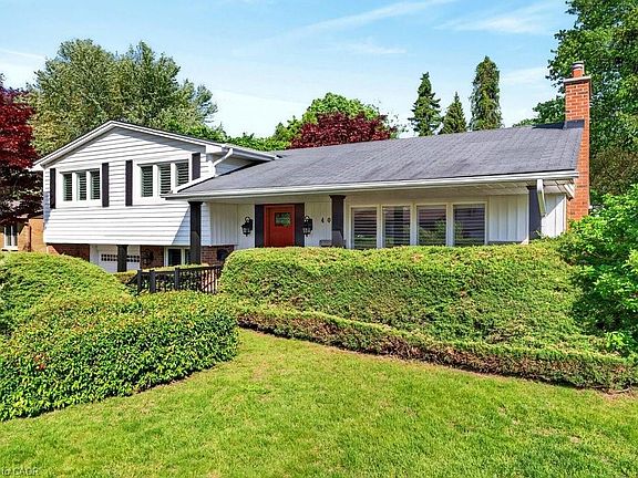 3rd image of 4008 Apple Valley Ln