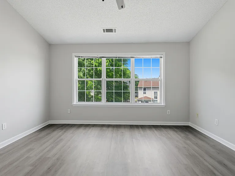 2533 Boxbourne Ct SE — Photo 35