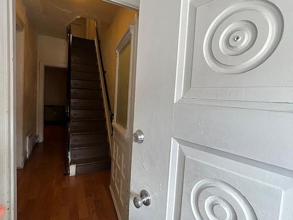 2nd image of 5531 Poplar St