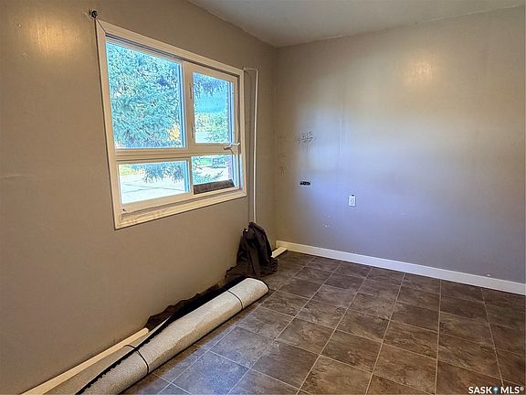 4th image of 438 3rd Street