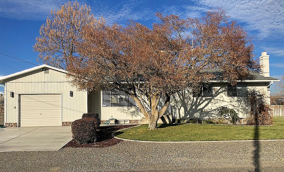 Front, landscaping, parking