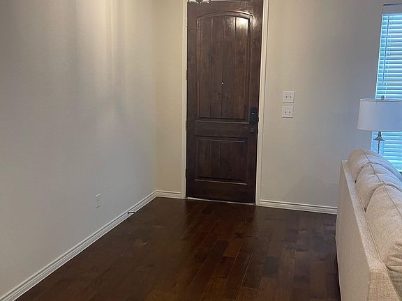 3rd image of 7939 Parkwood Blvd