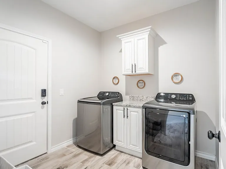 3611 El Cajon Ave — Photo 15