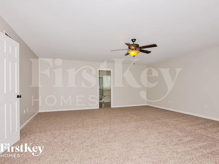 432 Parkview Manor Ln — Photo 8