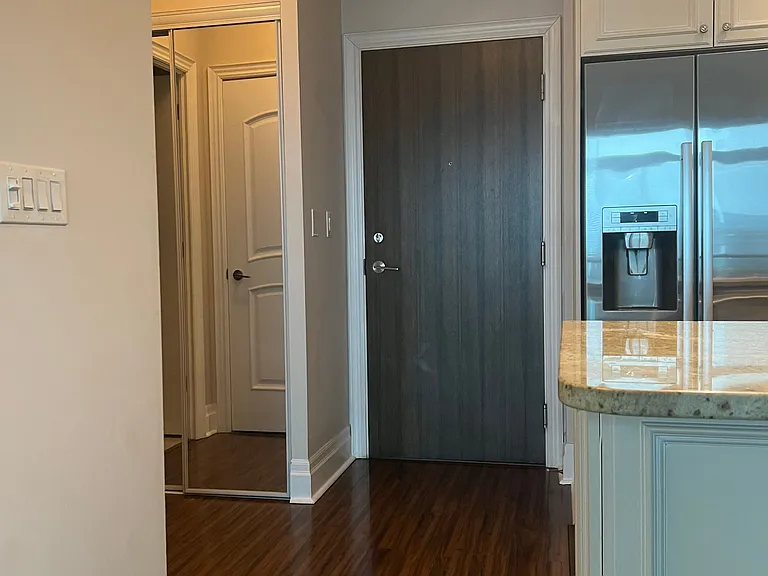 16 Harbour St #3509 — Photo 2