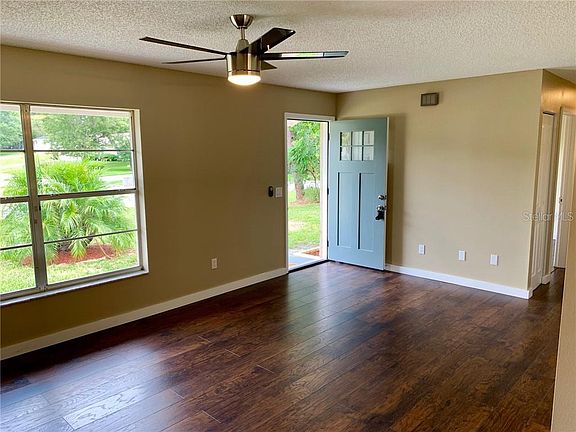 5th image of 1244 Helen Dr