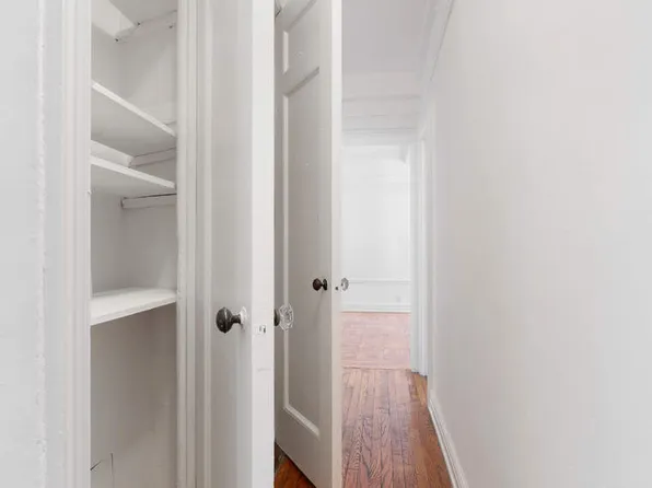 41 West 82nd Street image 10 of 12