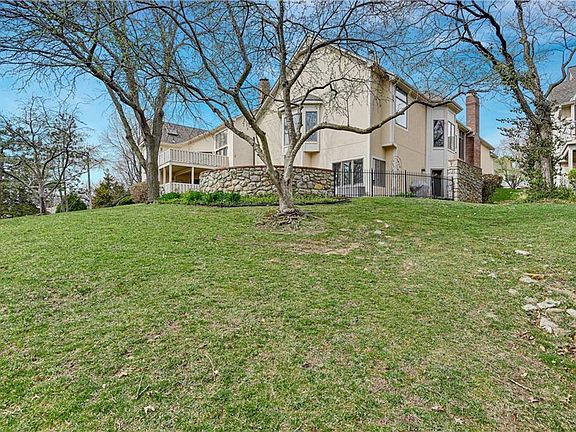 5th image of 6409 W 92nd St