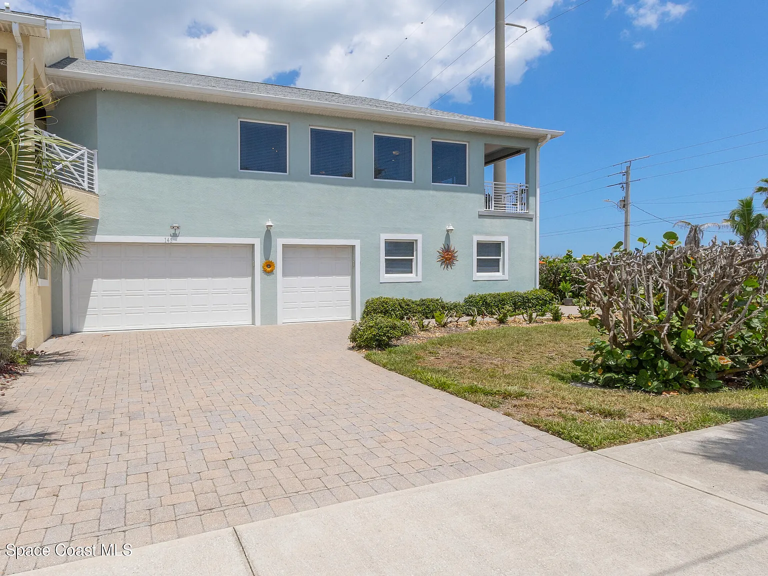 3 bed, 3.0 bath, 2204 sqft, $4,500 — Photo 4