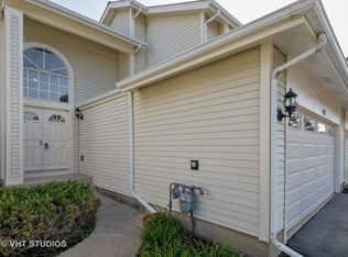 620 Newbury Ln, Schaumburg, IL