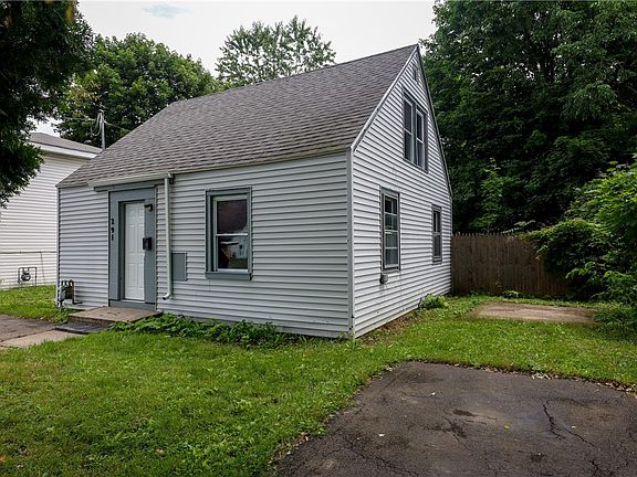 2nd image of 291 Robert St