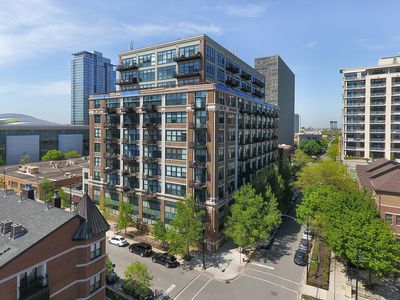 221 E Cullerton St APT 413, Chicago, IL, 60616