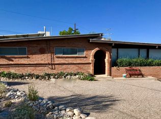 39 W Suffolk Dr, Tucson, AZ 85704