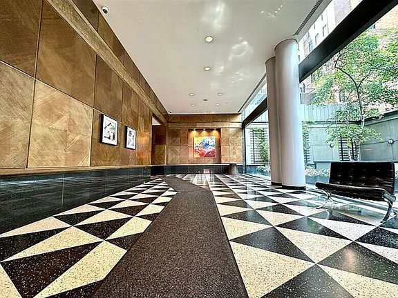 4th image of 62 W 62nd St APT 12C