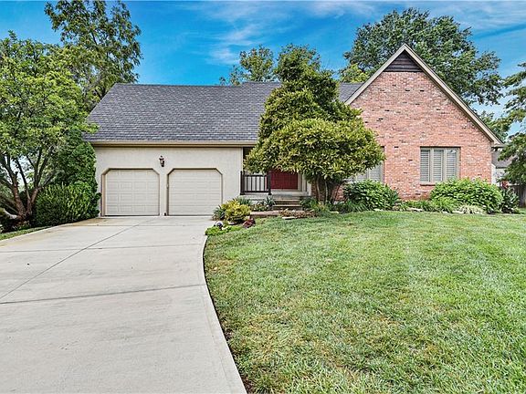 2nd image of 6324 W 107th St