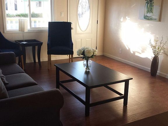 3rd image of 4401 Custis Ave