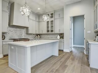 2228 Potomac Dr, Houston, TX 77057