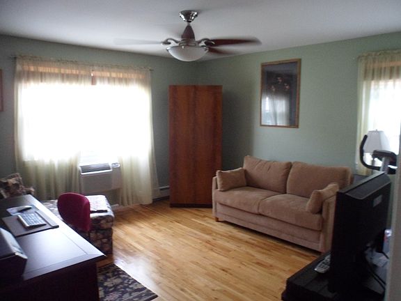 5th image of 4427 Wilshire Ln #J27