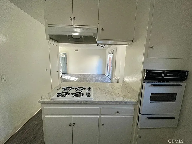869 N Mallard St — Photo 5