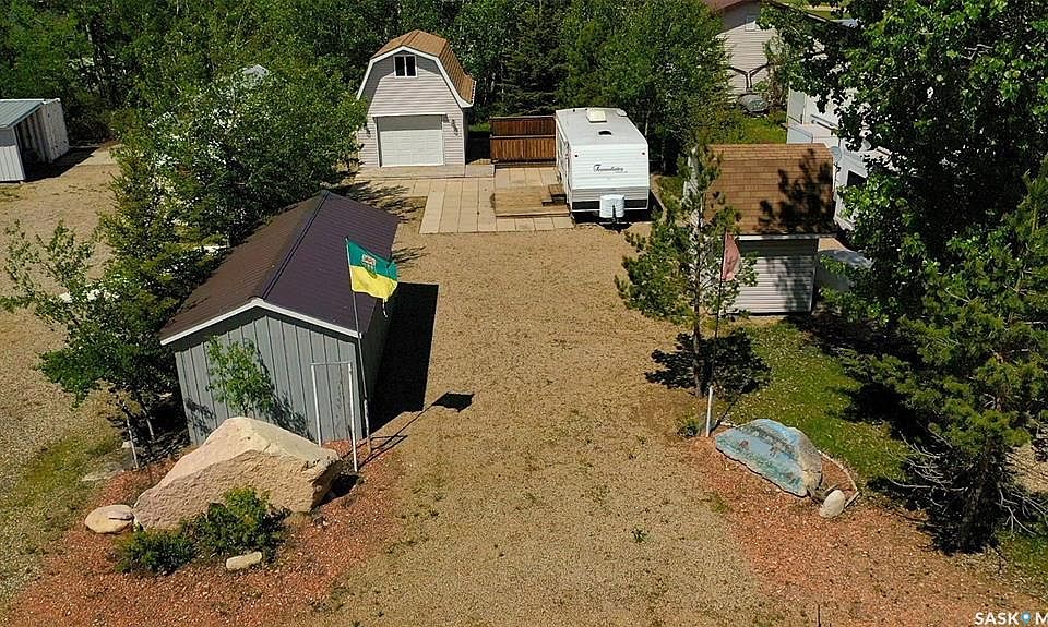 1st image of 210 Travis AVENUE