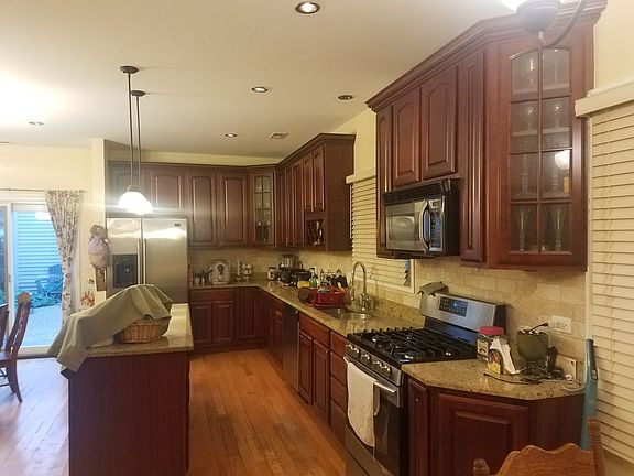 4th image of 2606 N 74th Ct