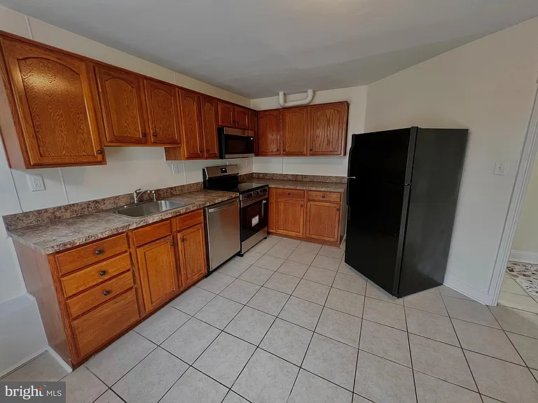 109 E Main St #2 — Photo 3