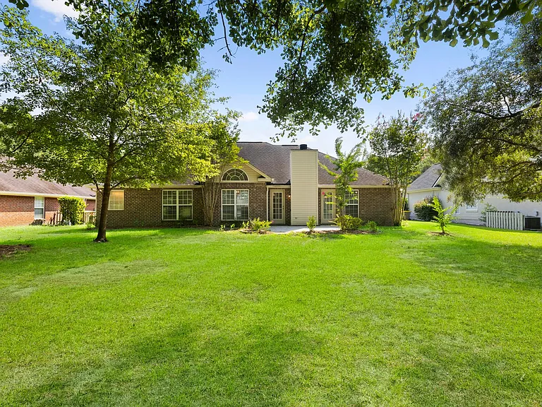 371 Marshview Dr — Photo 36