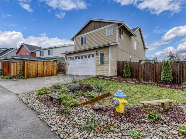 2329 Schley Blvd, Bremerton, WA 98310
