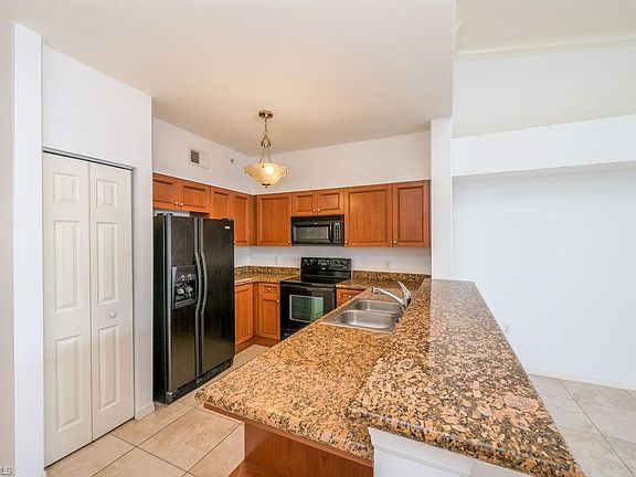 3rd image of 10025 Villagio Gardens Ln Unit 206