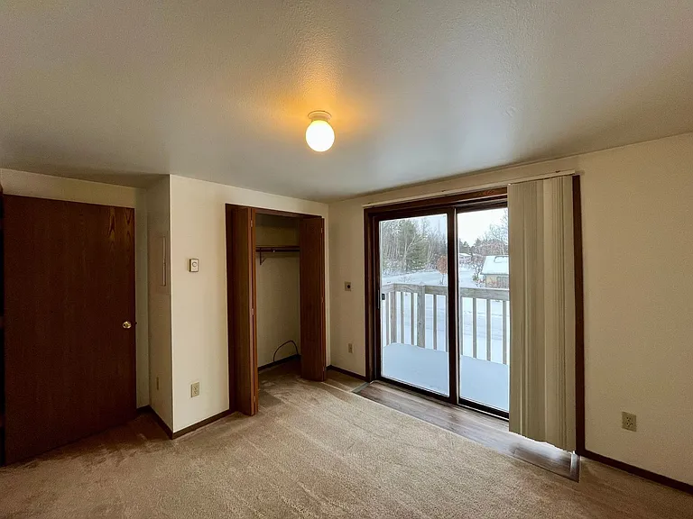 180 W Hill Rd — Photo 23