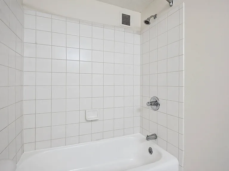 Broadstone Van Dorn — Photo 21
