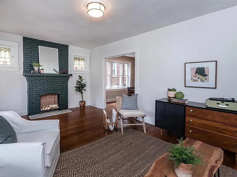3922 McDonald Ave — Photo 2