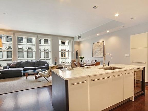 2nd image of 51 Walker St APT 6A