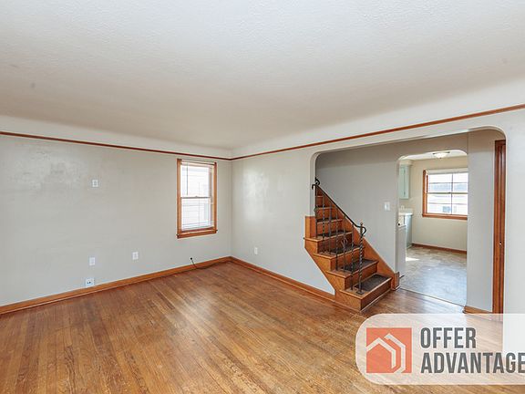 4th image of 6017 E 135th St