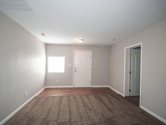 2nd image of 704 S Kentucky St