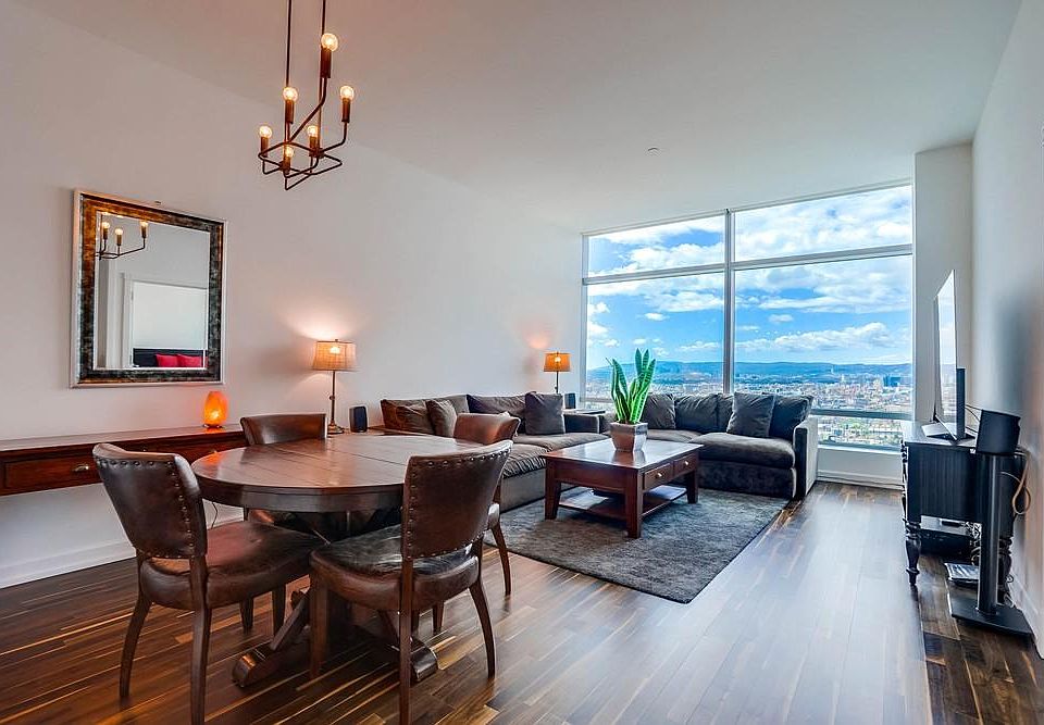 1st image of 900 W Olympic Blvd Floor 31