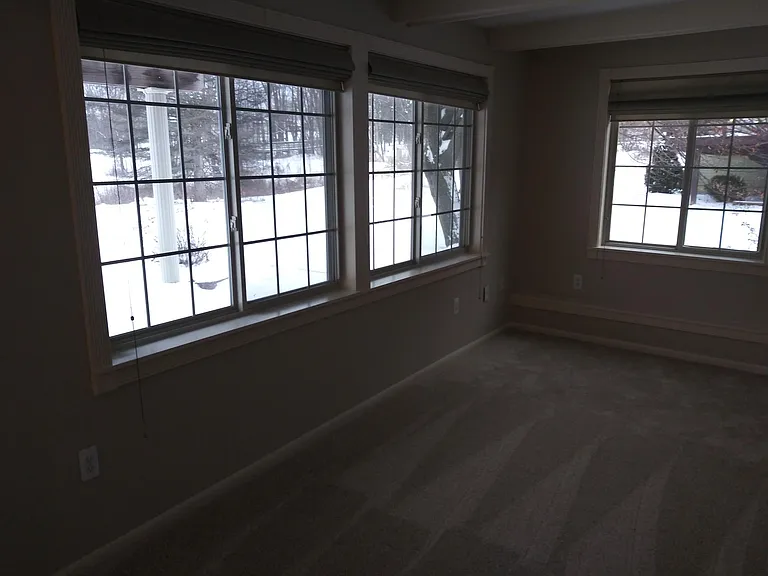 4926 Stauffer Ave SE — Photo 5