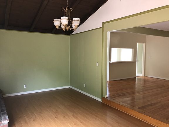 4th image of 4608 Highgrove Ave