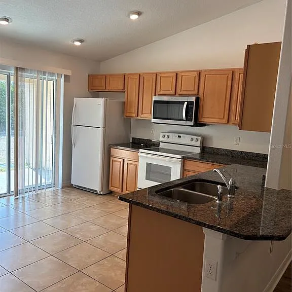 6 Wood Amber Ln #A — Photo 17