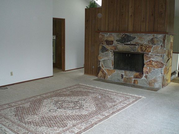 2nd image of 1313 158th Pl SE