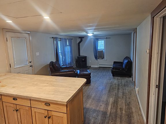 3rd image of 205 E Bell Ave #1